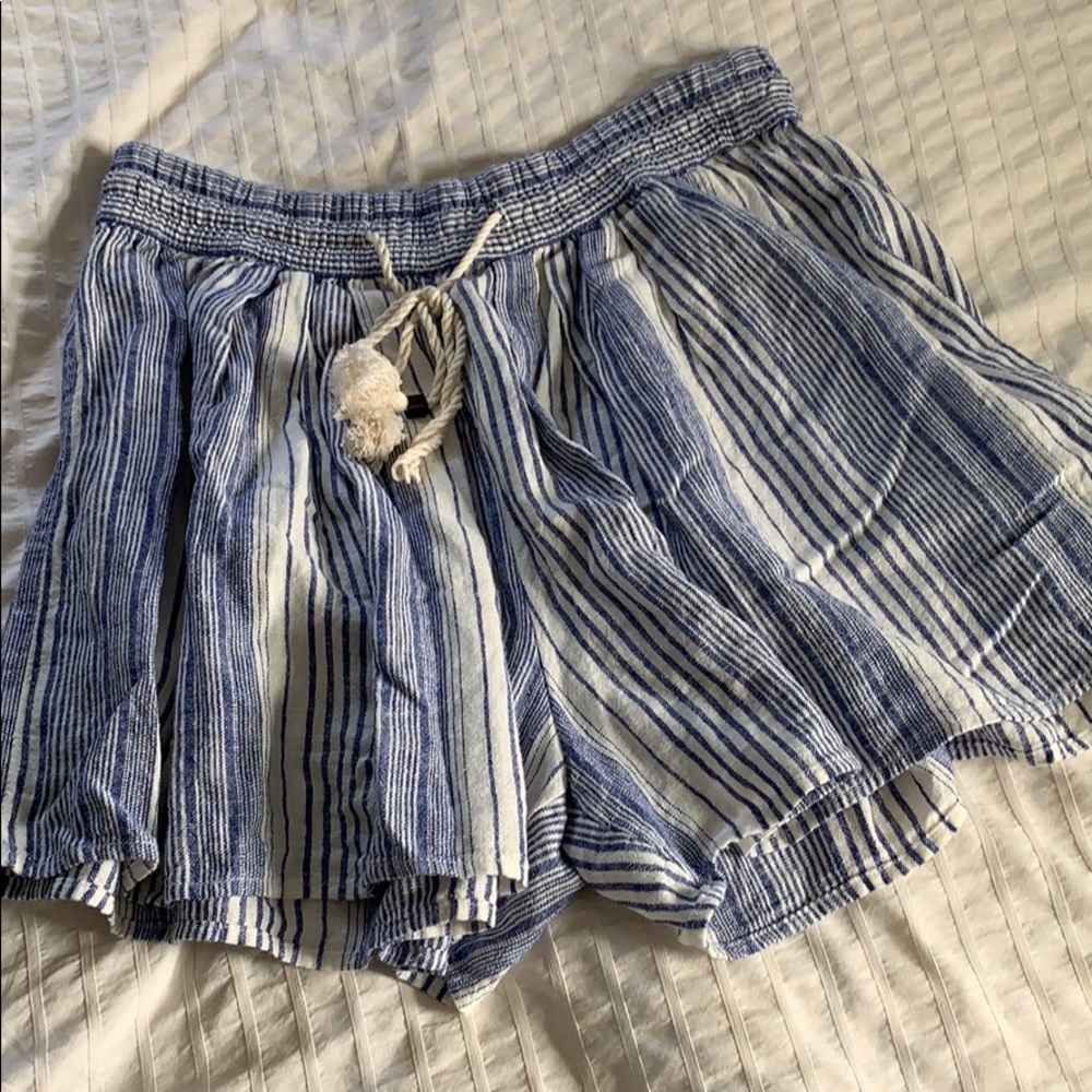 GAP Flowy Blue and White Shorts